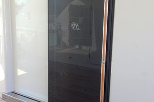 Weathertight sliding door with 1 moving panels